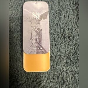 New SEINT Highlight GODDESS 
Foundation
Never used